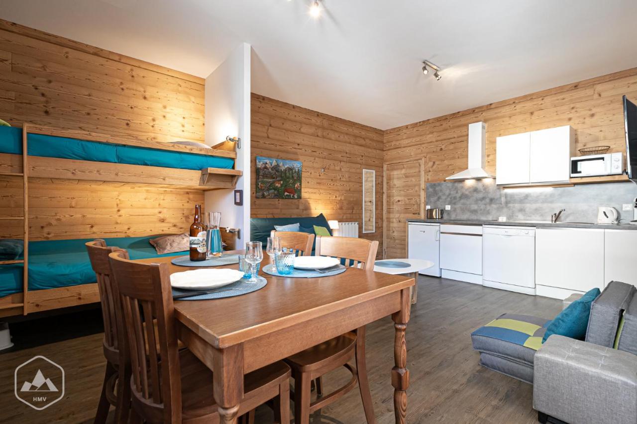 Cote-bourget, 2 Apparts, 10 Pers Le Bourget Et 4 Pers L'orgere, Proche La Norma Aussois Apartment