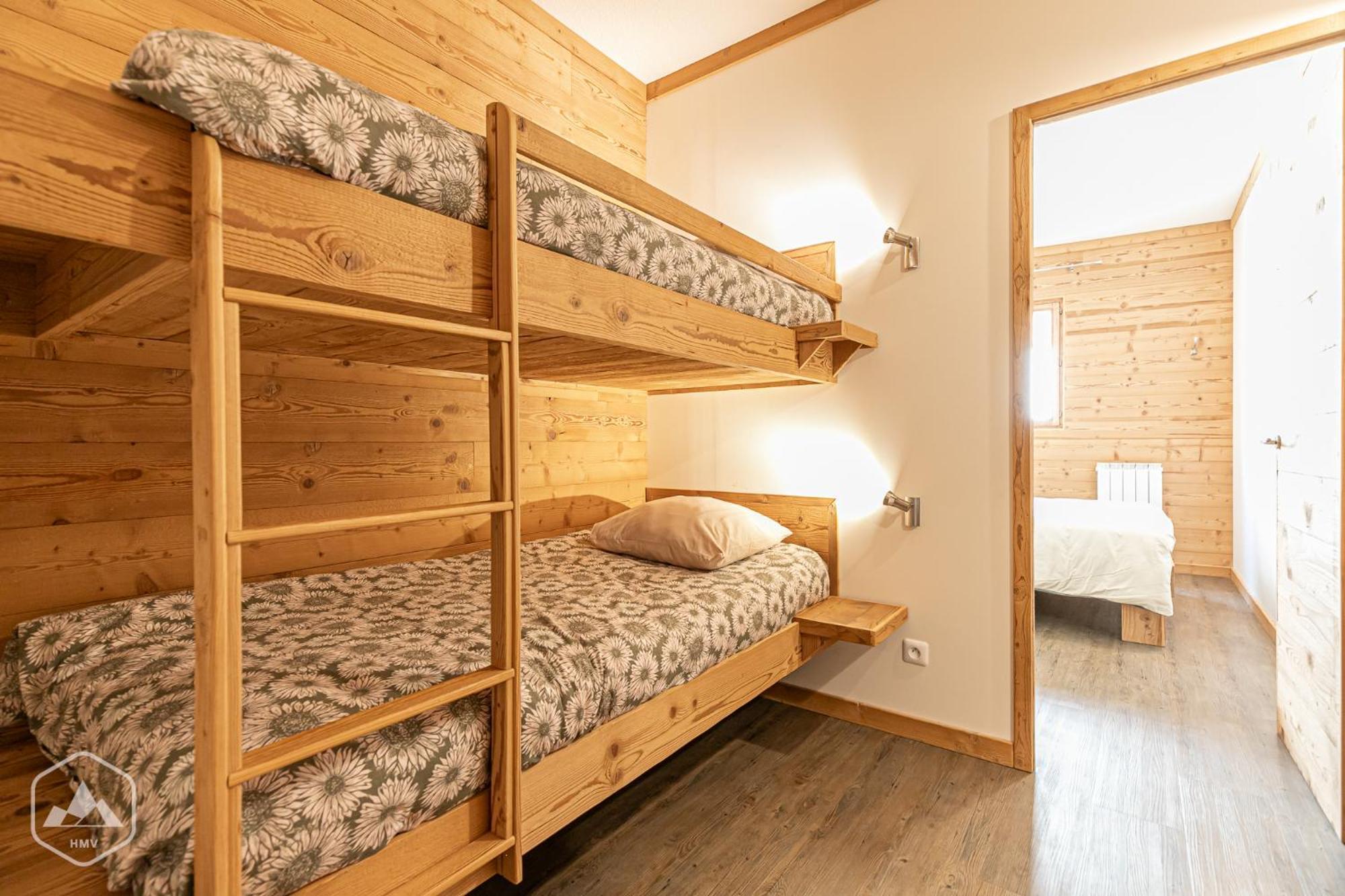 Apartment Cote-bourget, 2 Apparts, 10 Pers Le Bourget Et 4 Pers L'orgere, Proche La Norma Aussois *
